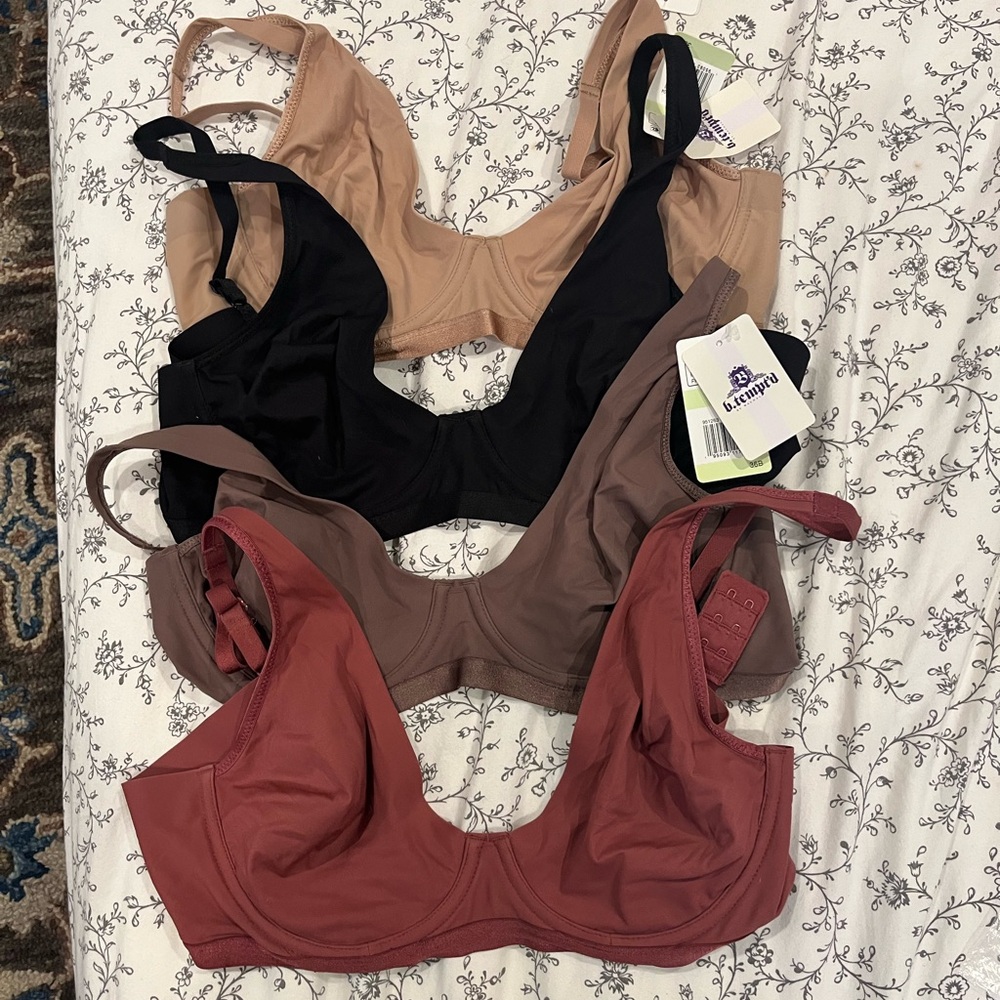 Lot of 4 b.tepmt’d bras 36B